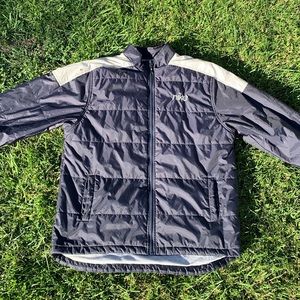 Nike Puffer Jacket in Navy Blue